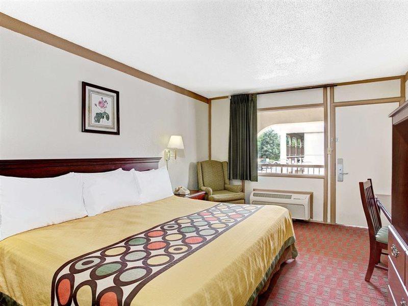 Super 8 By Wyndham Williamsburg/Historic Area Hotell Eksteriør bilde